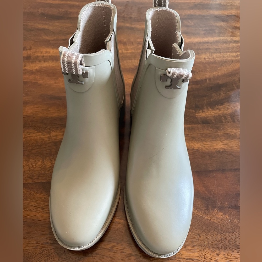 Tory Burch sage rain boots